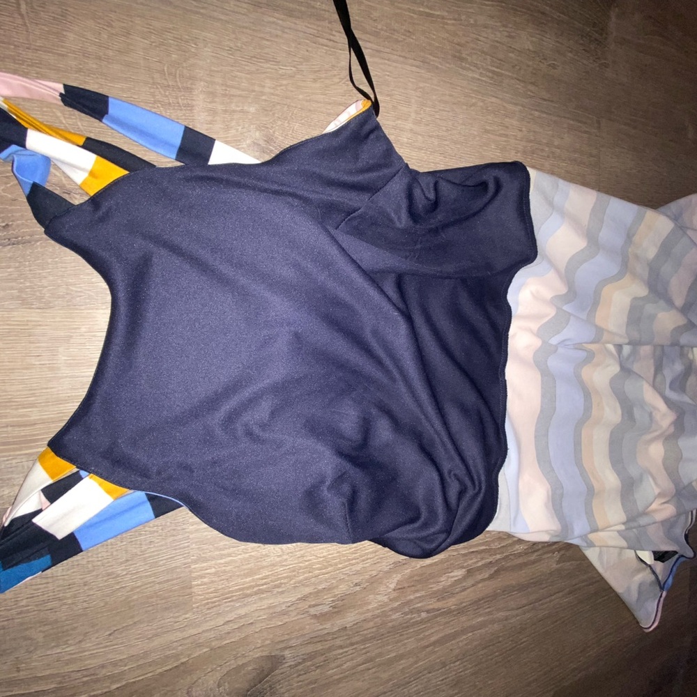 IZ Byer Halter Above The Knee Striped dress size XL (junior) - Picture 8 of 9